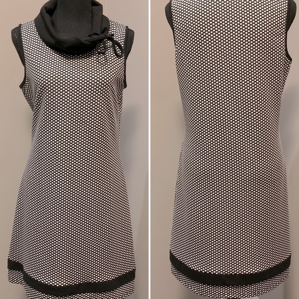 Black & White Sleeveless Roll-Neck Top